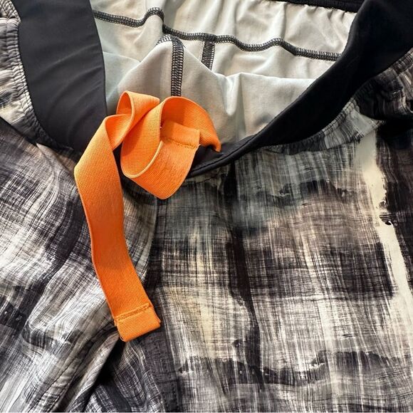 Lululemon men's lightweight unlined athletic workout quick dry shorts size large - Picture 5 of 6